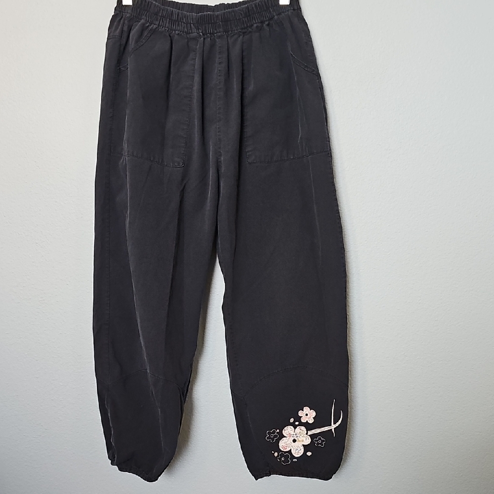 Black Embroidered Loose Relaxed Wide Leg Floral Embroidered Jogger Pants Small